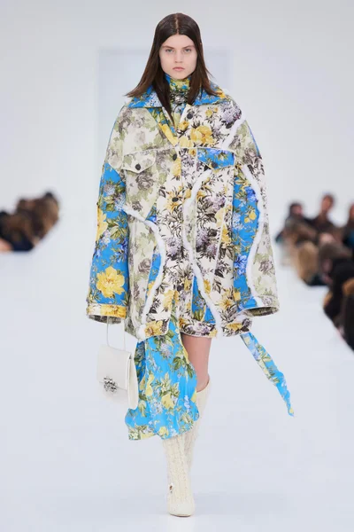 Look 31